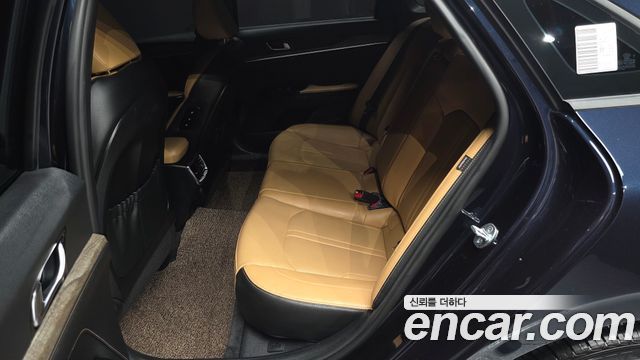 Kia K5 (III) 2.0 Noblesse 2020 — фото 12