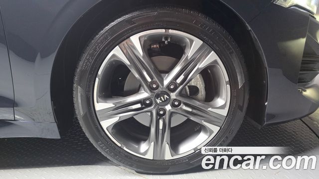 Kia K5 (III) 2.0 Noblesse 2020 — фото 21