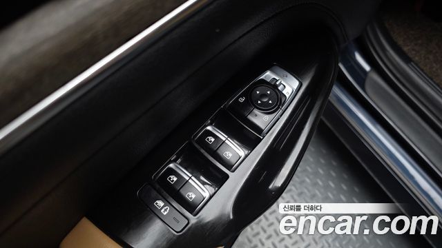 Kia K5 (III) 2.0 Noblesse 2020 — фото 32