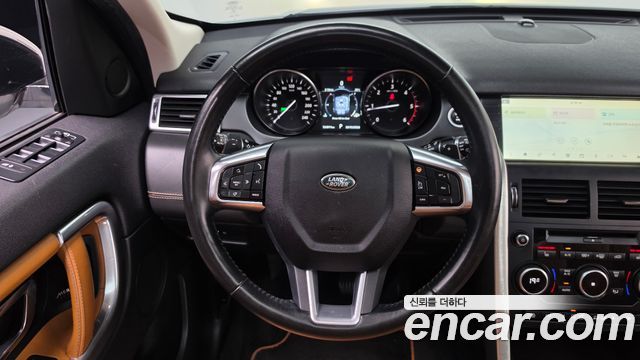 Land Rover Discovery Sport 2.0 TD4 HSE Luxury 2018 — фото 17