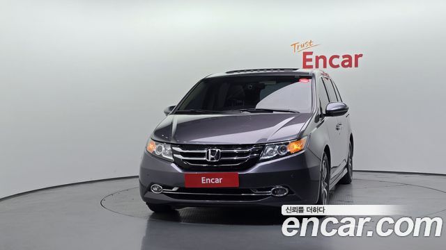 Honda Odyssey 3.5 4th 2015 — фото 3