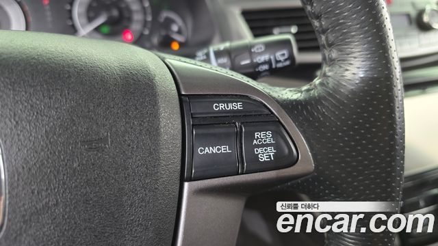 Honda Odyssey 3.5 4th 2015 — фото 17
