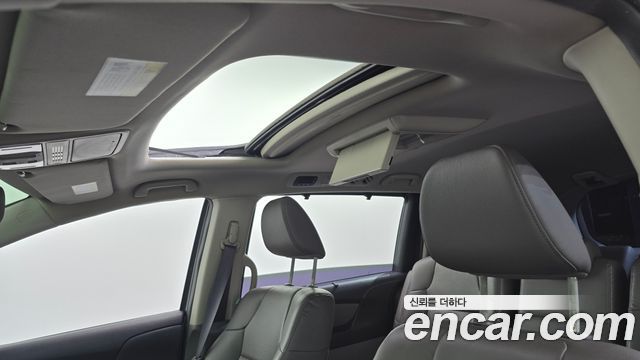 Honda Odyssey 3.5 4th 2015 — фото 18