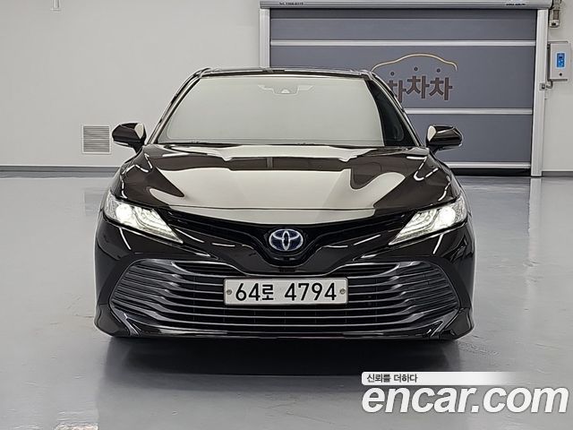 Toyota Camry (XV70) 2.5 XLE Hybrid 2019 — фото 2