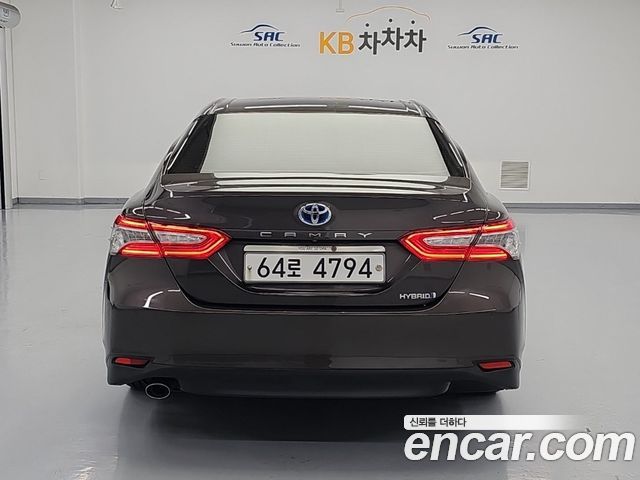 Toyota Camry (XV70) 2.5 XLE Hybrid 2019 — фото 3