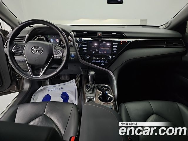 Toyota Camry (XV70) 2.5 XLE Hybrid 2019 — фото 7