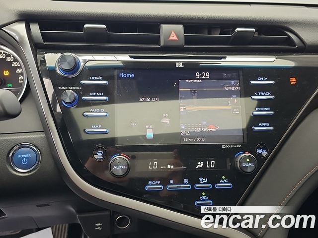 Toyota Camry (XV70) 2.5 XLE Hybrid 2019 — фото 10