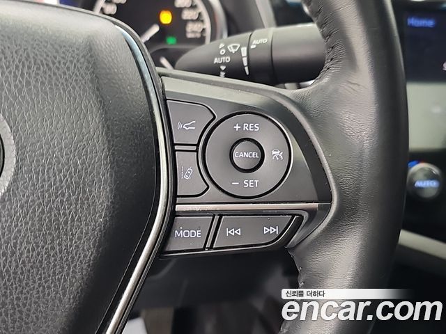Toyota Camry (XV70) 2.5 XLE Hybrid 2019 — фото 22