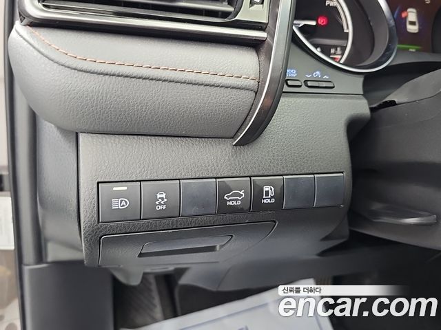 Toyota Camry (XV70) 2.5 XLE Hybrid 2019 — фото 23