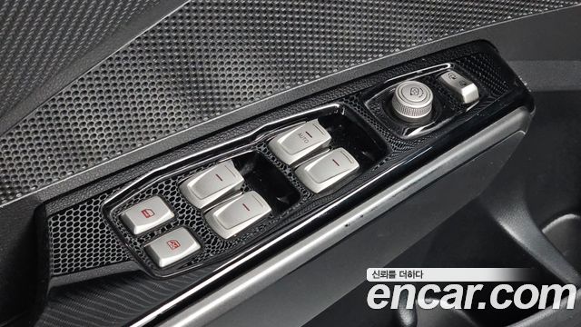 KG Mobility (SsangYong) Tivoli LX 2WD 2017 — фото 29