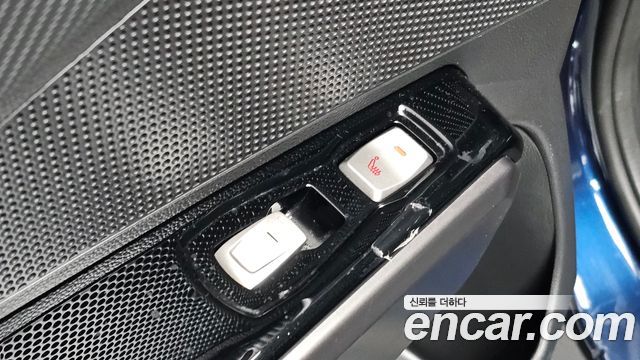 KG Mobility (SsangYong) Tivoli LX 2WD 2017 — фото 30