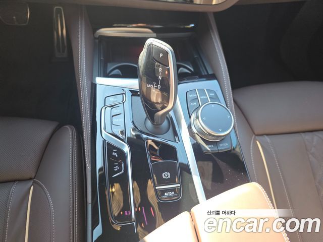 BMW 6 Series GT (G32) 630i xDrive M Sport 2023 — фото 9