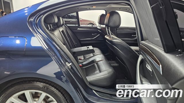 BMW 5 Series (F10) 528i 2015 — фото 12