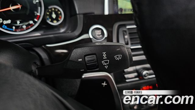 BMW 5 Series (F10) 528i 2015 — фото 17