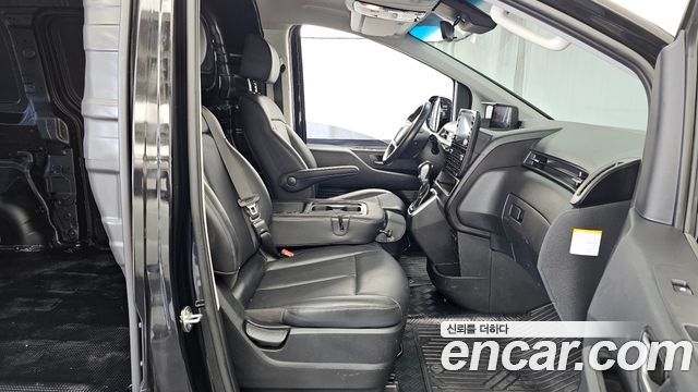 Hyundai Staria HEV 1.6 Cargo 3-Seater Modern 2025 — фото 15