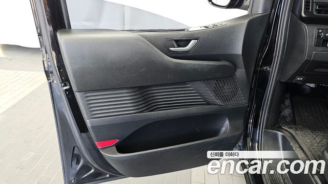 Hyundai Staria HEV 1.6 Cargo 3-Seater Modern 2025 — фото 30