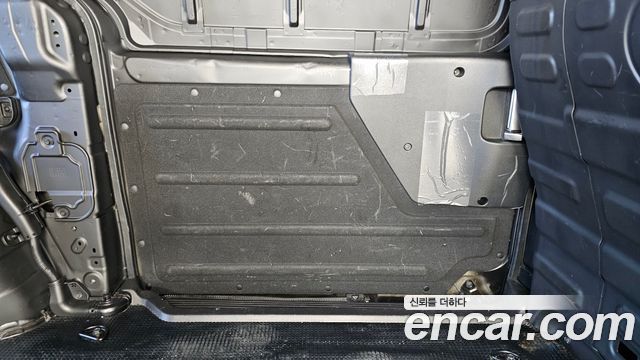 Hyundai Staria HEV 1.6 Cargo 3-Seater Modern 2025 — фото 31