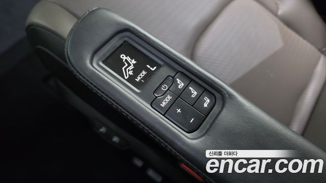 Kia Carnival (IV) HEV 7seater Signature 2025 — фото 15
