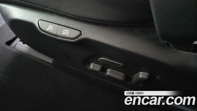 Kia Carnival (IV) HEV 7seater Signature 2025 — фото 30