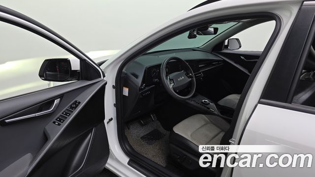 Kia Niro Signature 2022 — фото 10
