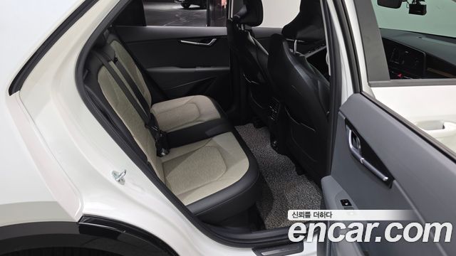 Kia Niro Signature 2022 — фото 11