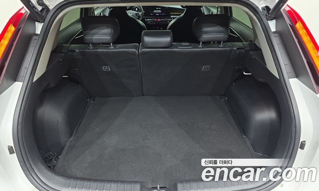 Kia Niro Signature 2022 — фото 18