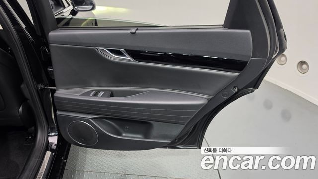 Genesis G80 (RG3) Gasoline 2.5 Turbo AWD 2022 — фото 25