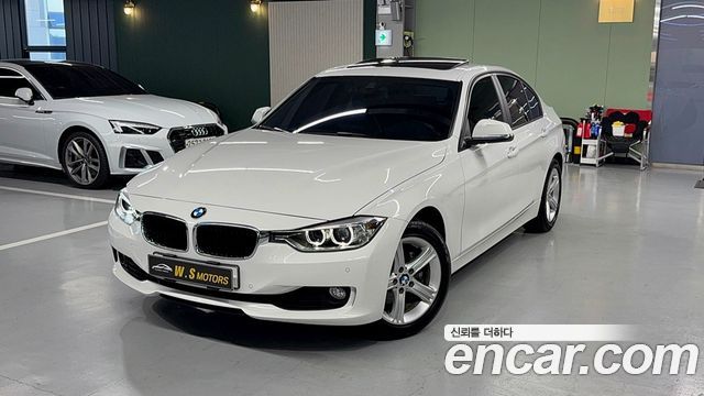 BMW 3 Series (F30) 320i