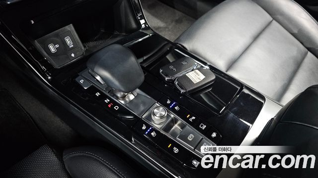 Kia K7 Premier Hybrid Noblesse 2020 — фото 9