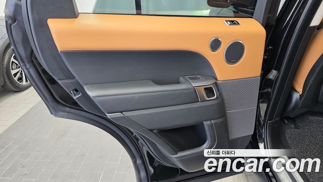 Land Rover Range Rover Sport (II) 3.0 SDV6 HSE Dynamic 2019 — фото 25