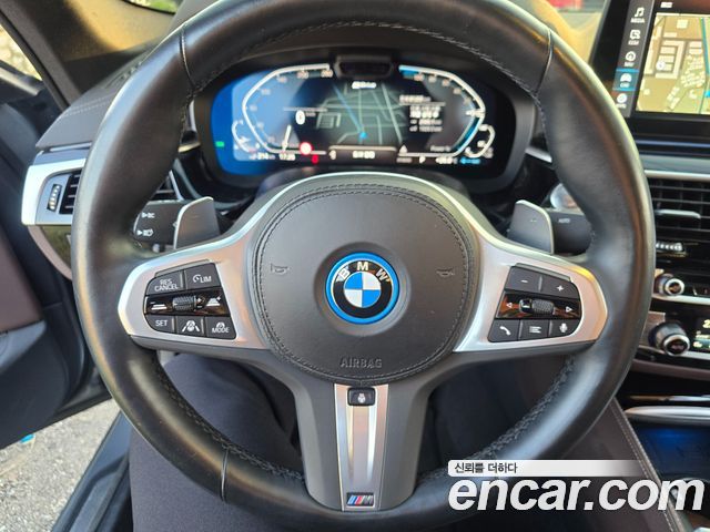 BMW 5 Series (G30) 530e M Sport 2023 — фото 7