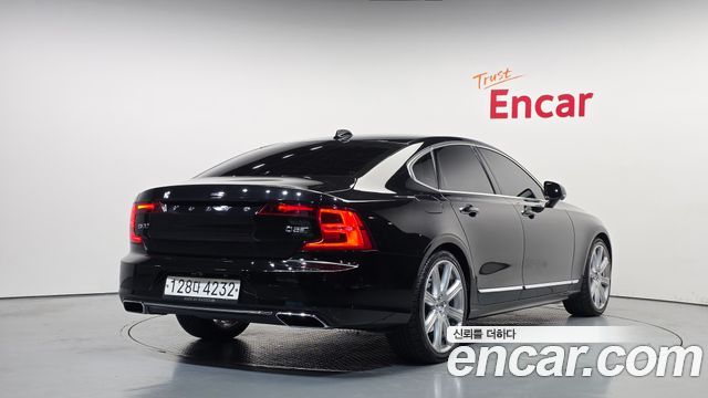 Volvo S90 D5 AWD Inscription 2019 — фото 2