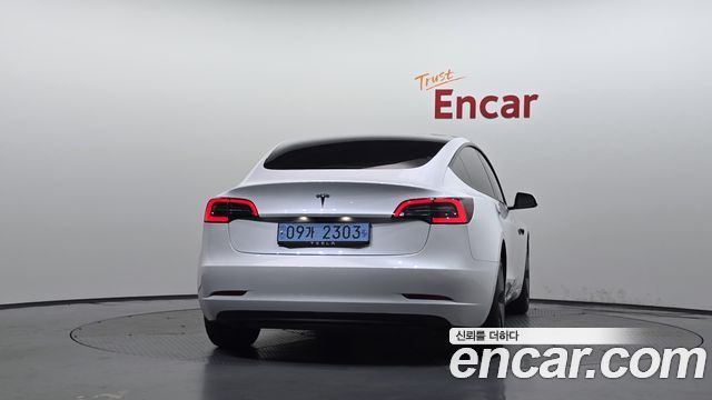 Tesla Model 3 Standard Range Plue RWD 2021 — фото 4