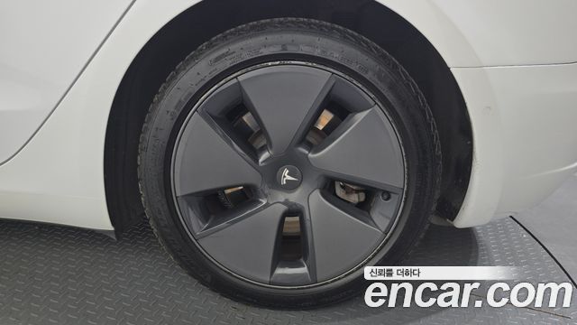 Tesla Model 3 Standard Range Plue RWD 2021 — фото 21