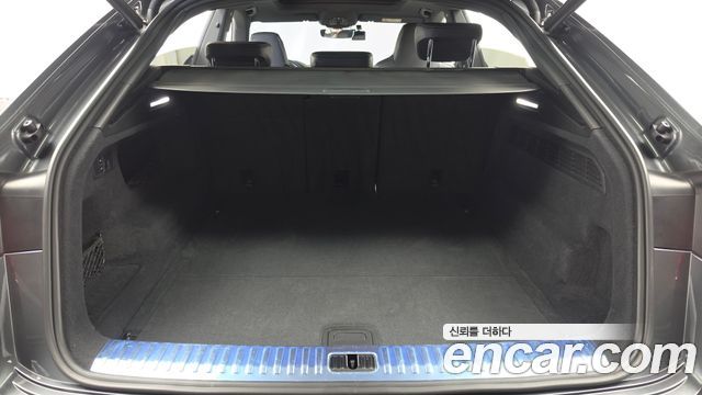Audi Q8 (4M) 50 TDI Quattro Premium 2021 — фото 20