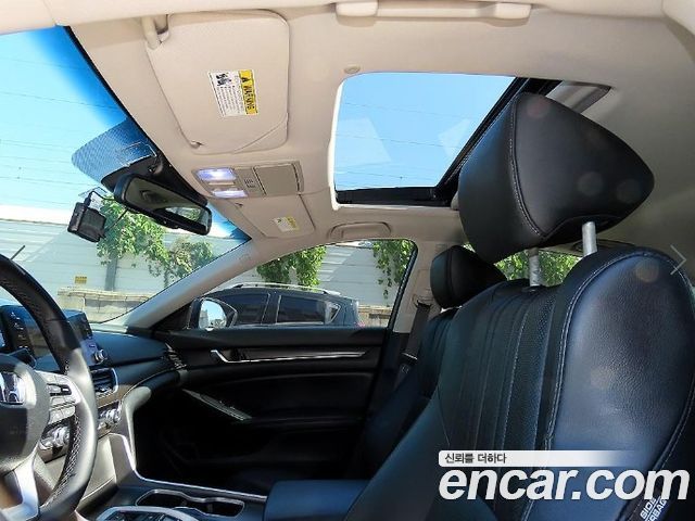 Honda Accord (X) 2.0 Turbo Sport 2018 — фото 21