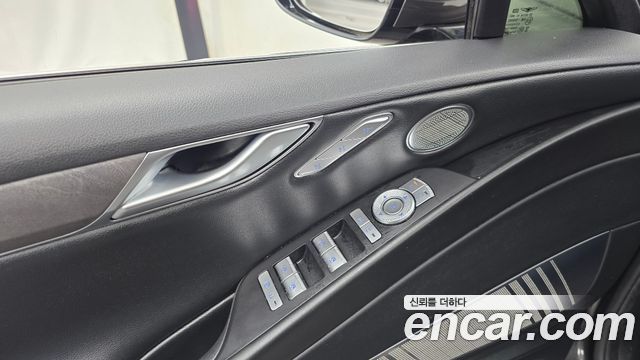 Genesis G80 (RG3) Gasoline 2.5 Turbo AWD 2022 — фото 34