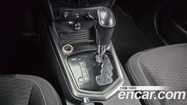 KG Mobility (SsangYong) Tivoli Air Diesel IX 2WD 2017 — фото 9