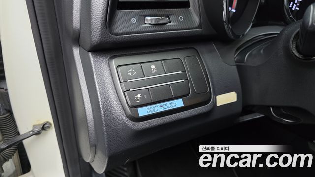 KG Mobility (SsangYong) Tivoli Air Diesel IX 2WD 2017 — фото 16