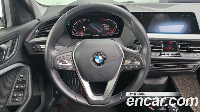 BMW 1 Series (F40) 118d Sport 2020 — фото 13
