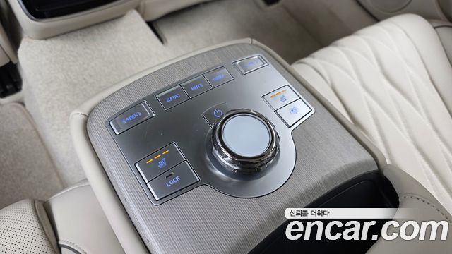Genesis G80 (RG3) Gasoline 2.5 Turbo AWD 2025 — фото 18