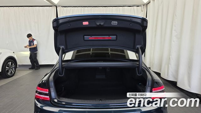 Genesis G80 (RG3) Gasoline 2.5 Turbo AWD 2025 — фото 20