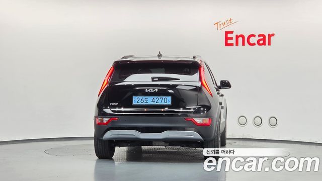 Kia Niro EV Air 2023 — фото 4