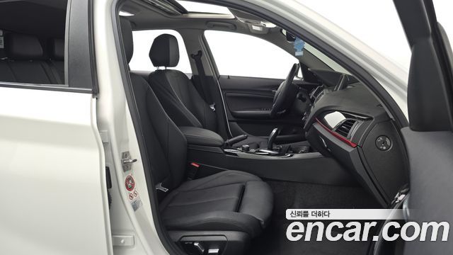 BMW 1 Series (F20) 118d Sport 5Door 2017 — фото 12
