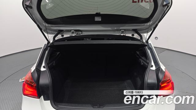 BMW 1 Series (F20) 118d Sport 5Door 2017 — фото 20