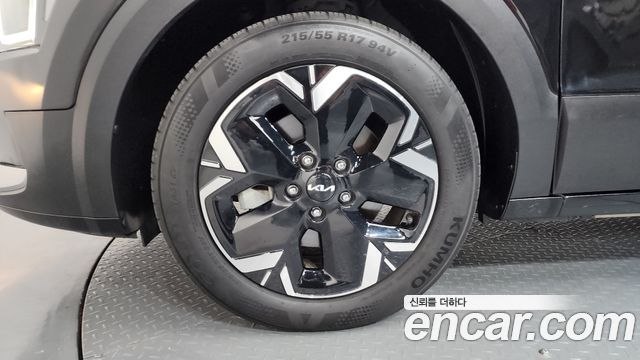 Kia Niro EV Air 2023 — фото 5