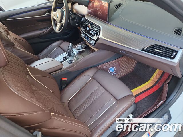 BMW 5 Series (G30) 530i M Sport Package 2021 — фото 17