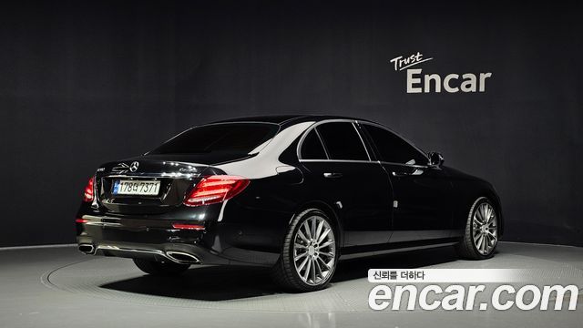 Mercedes-Benz E-Class (W213) E350 4MATIC AMG Line 2019 — фото 2