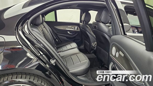 Mercedes-Benz E-Class (W213) E350 4MATIC AMG Line 2019 — фото 12