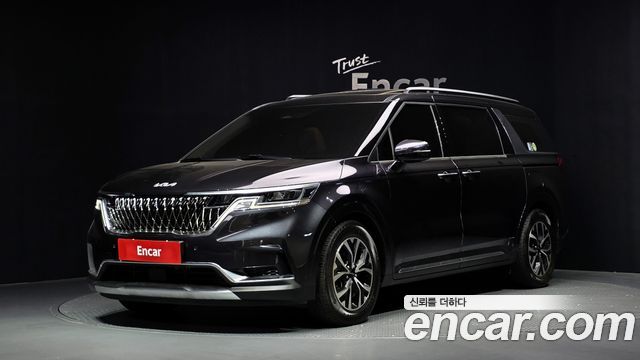 Kia Carnival (IV) Gasoline 9-Seater Signature